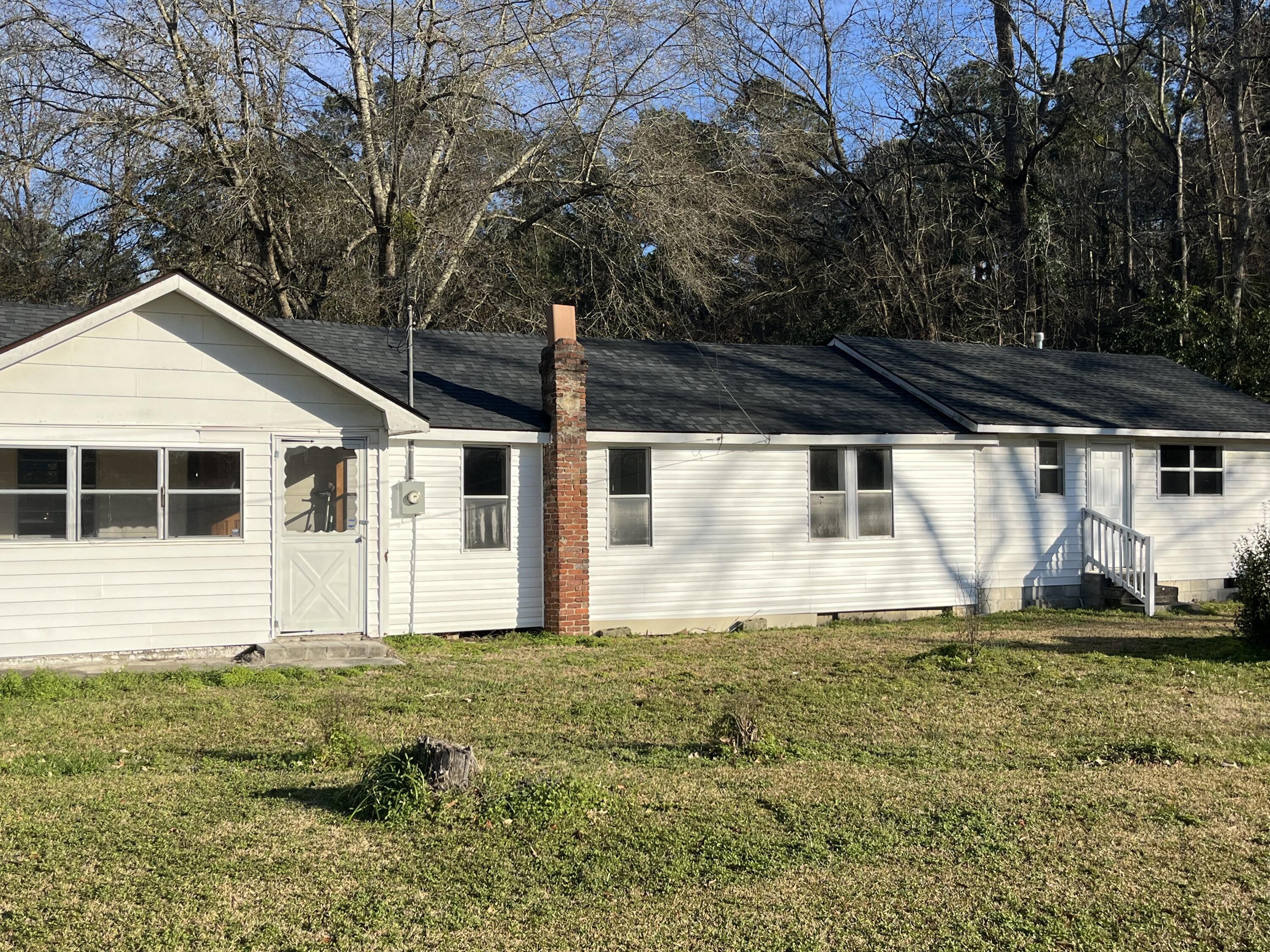 193 Vance Road Vance, SC 29163 - Photo 1 of 23 IMG_6558