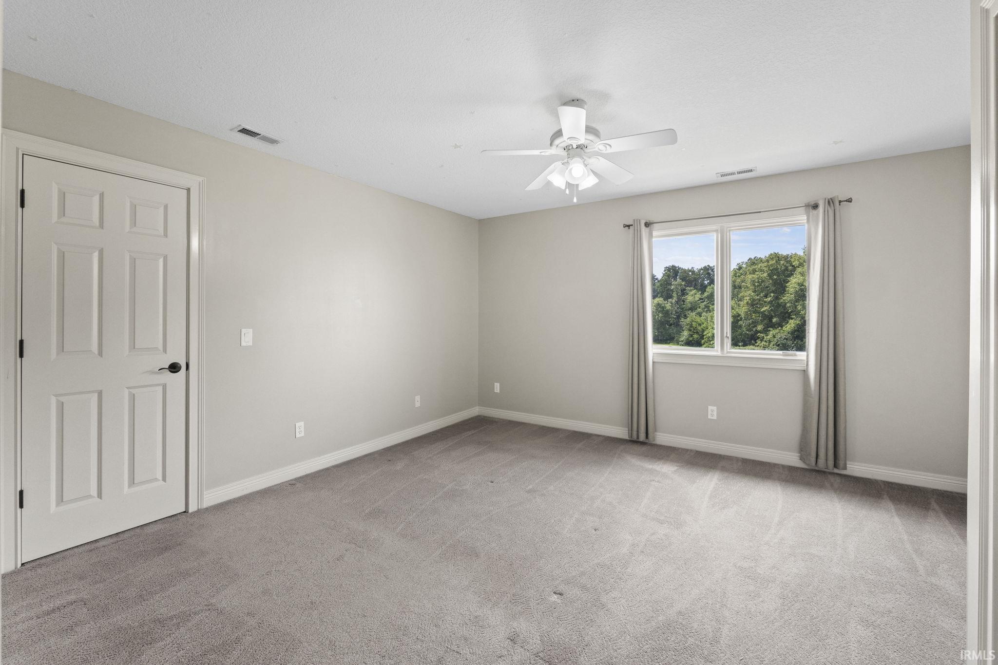 15526 Talon Ridge Cove Huntertown, IN 46748 - Photo 27 of 36 Gallery Image 27