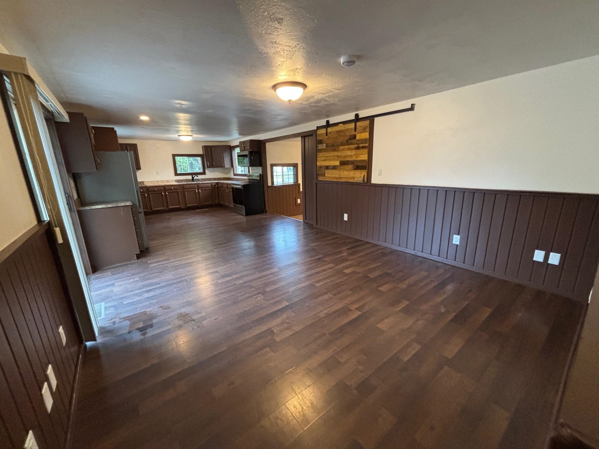 810 8th Alley Crivitz, WI 54114 - Photo 11 of 38