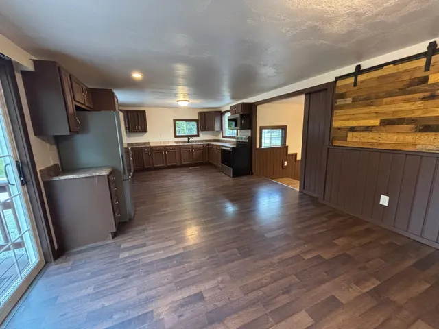 $189,900 | 810 8th Alley, Crivitz, WI 54114