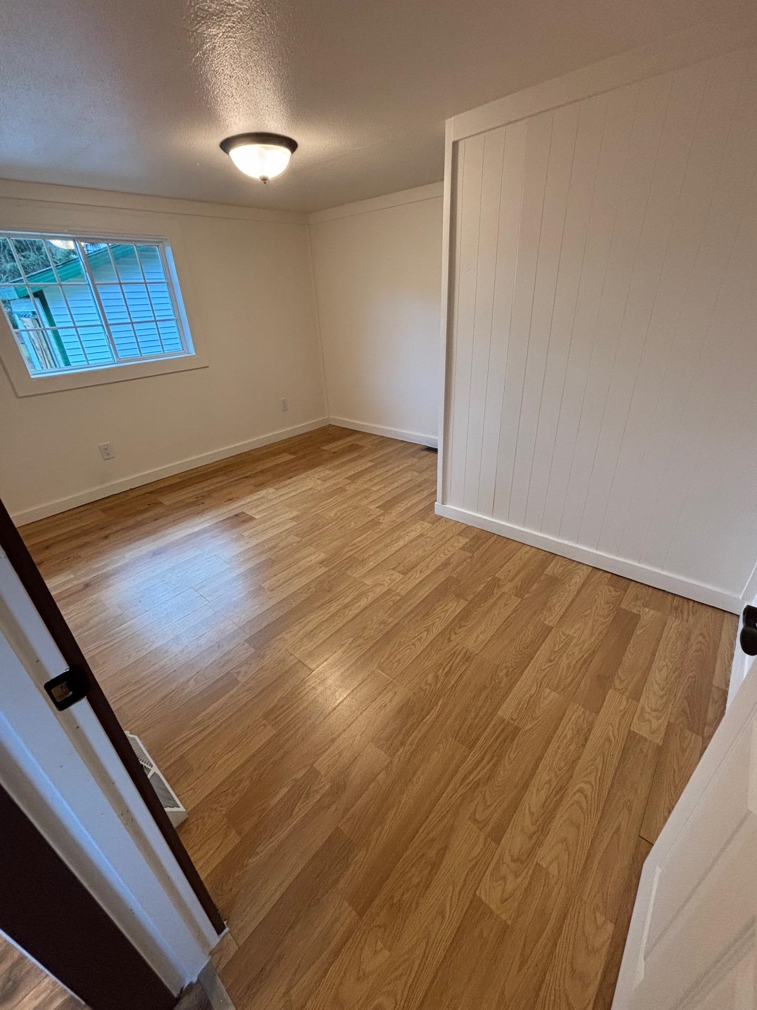 810 8th Alley Crivitz, WI 54114 - Photo 16 of 38