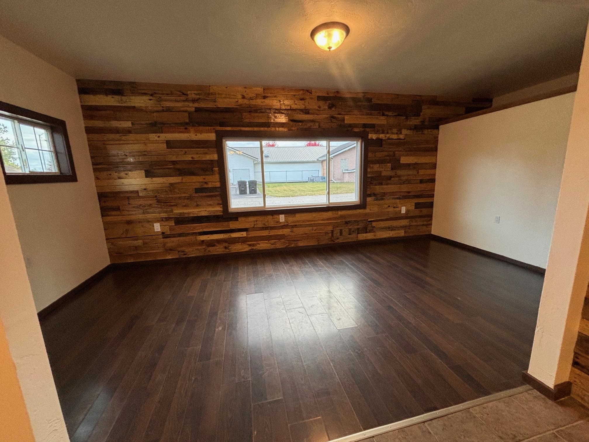 810 8th Alley Crivitz, WI 54114 - Photo 18 of 38