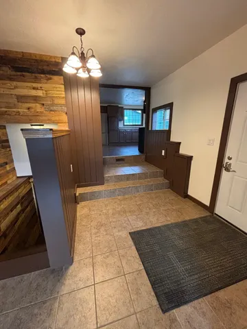 $189,900 | 810 8th Alley, Crivitz, WI 54114