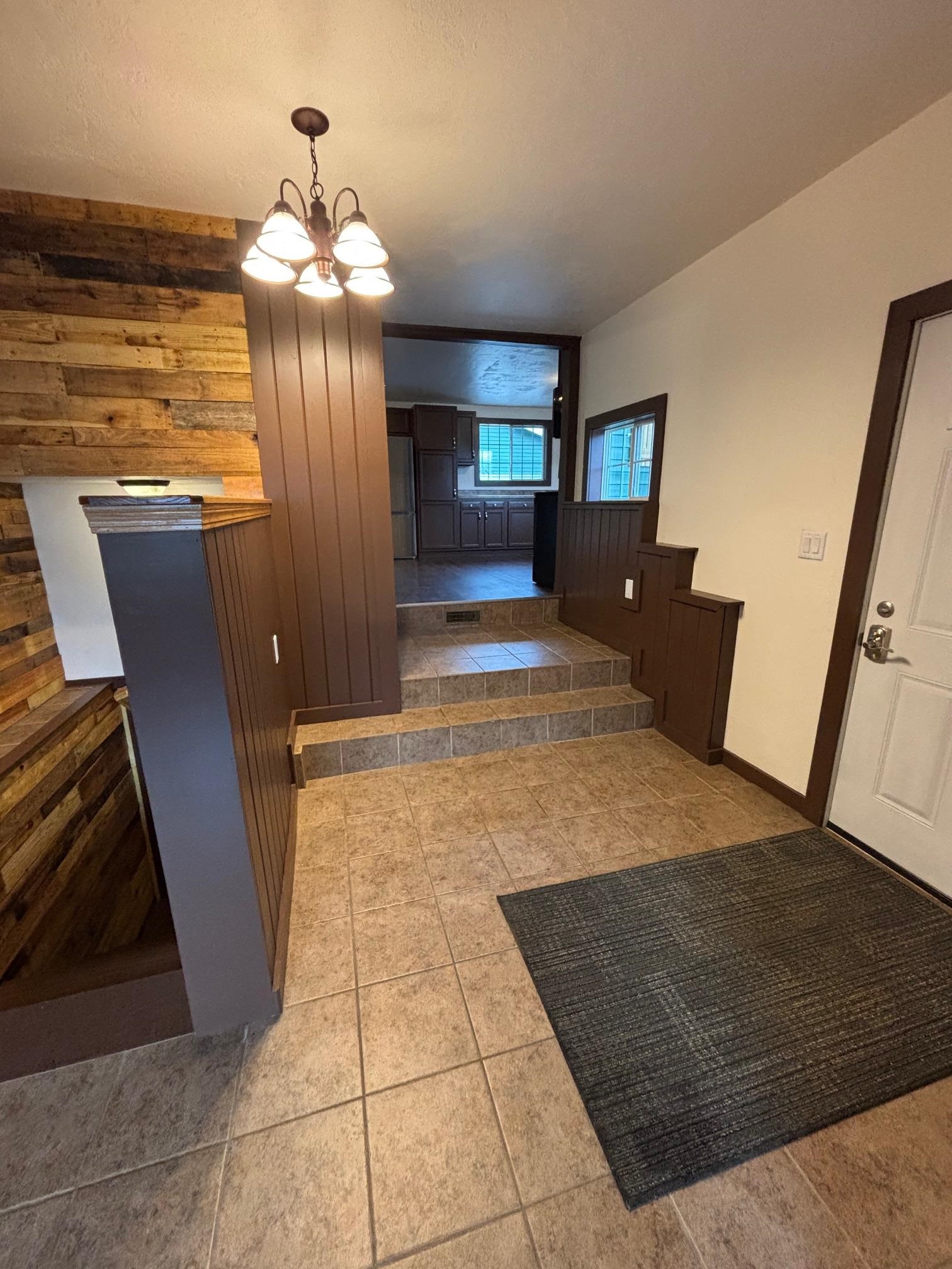 810 8th Alley Crivitz, WI 54114 - Photo 2 of 38