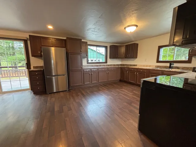 $189,900 | 810 8th Alley, Crivitz, WI 54114