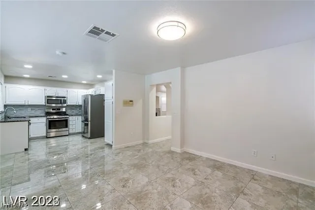 $3,395 | 9280 Cool Creek Avenue, Las Vegas, NV 89147