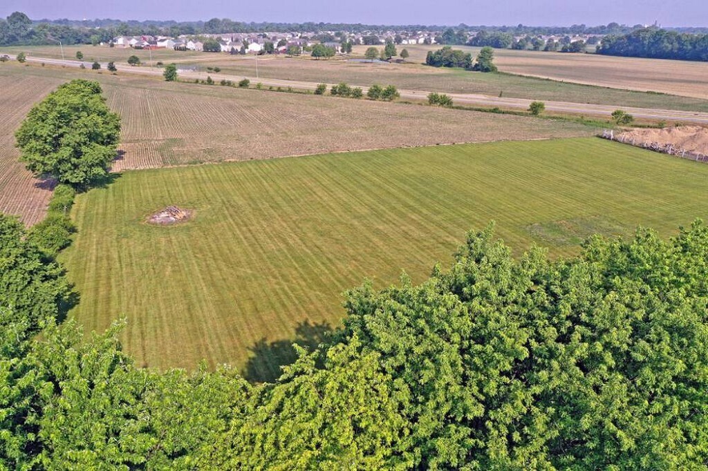 1449 South Clark Road Shelbyville, IN 46176 - Photo 23 of 42