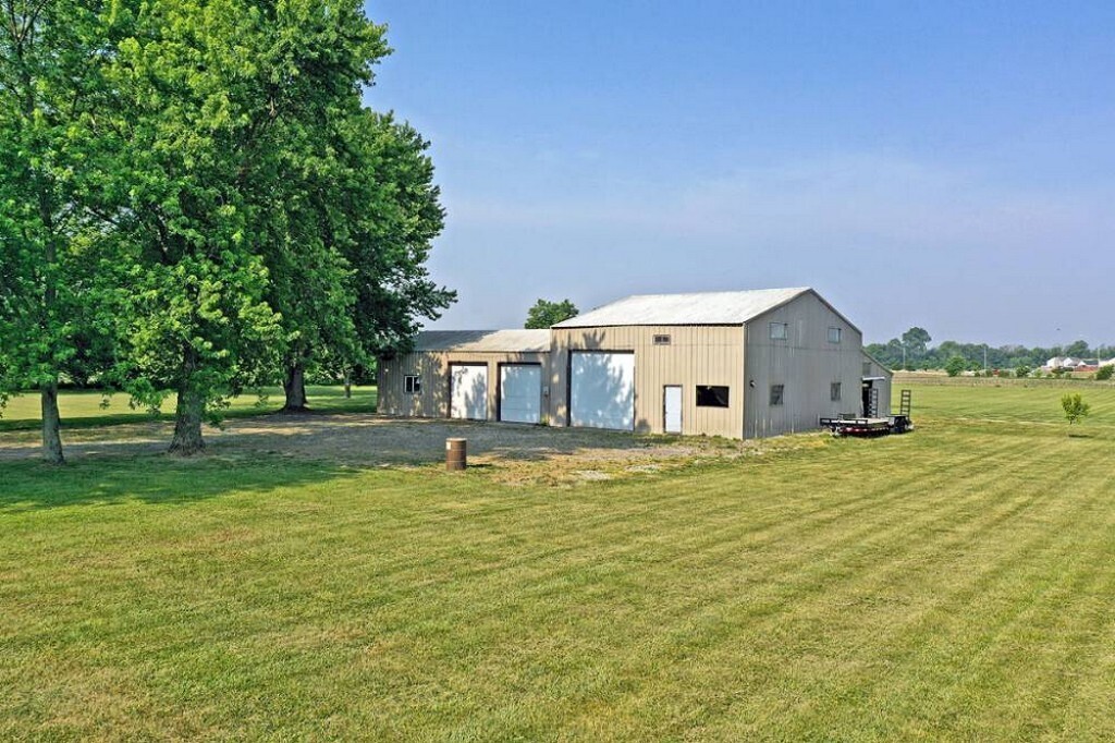 1449 South Clark Road Shelbyville, IN 46176 - Photo 24 of 42