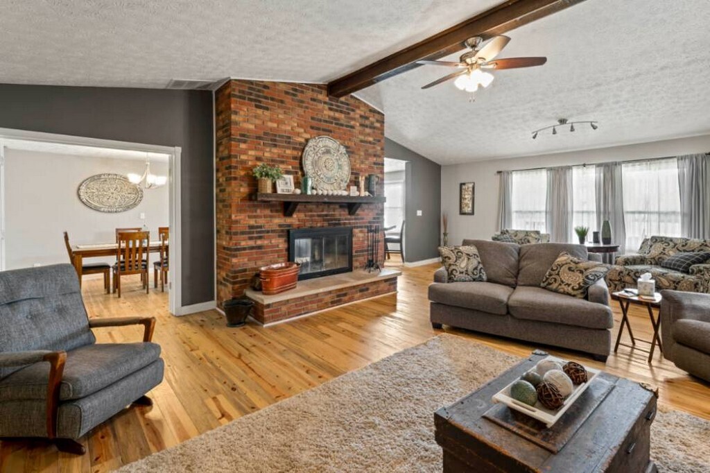 1449 South Clark Road Shelbyville, IN 46176 - Photo 4 of 42