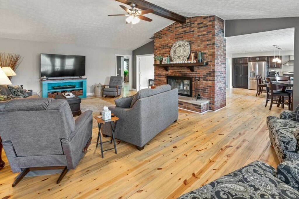 1449 South Clark Road Shelbyville, IN 46176 - Photo 5 of 42