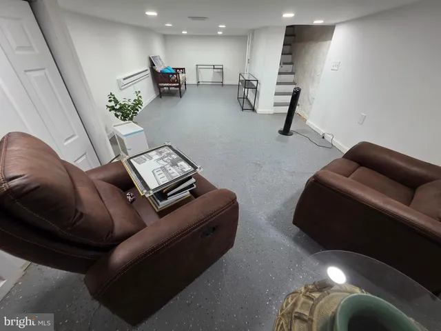 $220,000 | 1812 Hart Lane, Philadelphia, PA 19134