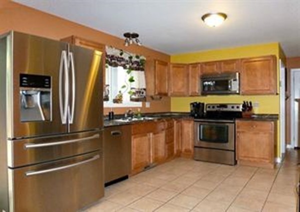 189 Morton Street Springfield, MA 01119 - Photo 4 of 16