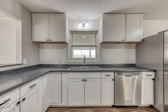 $369,000 | 1956 Enterprise Road, Piney Flats, TN 37686