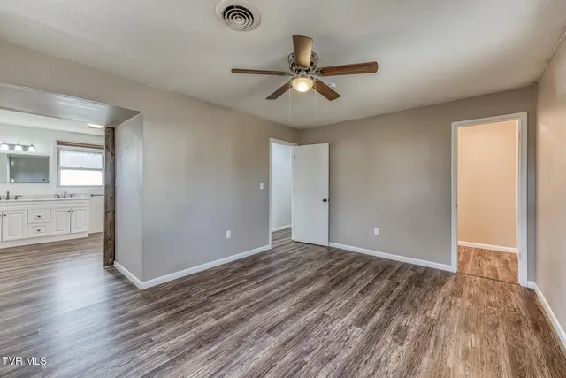 $369,000 | 1956 Enterprise Road, Piney Flats, TN 37686