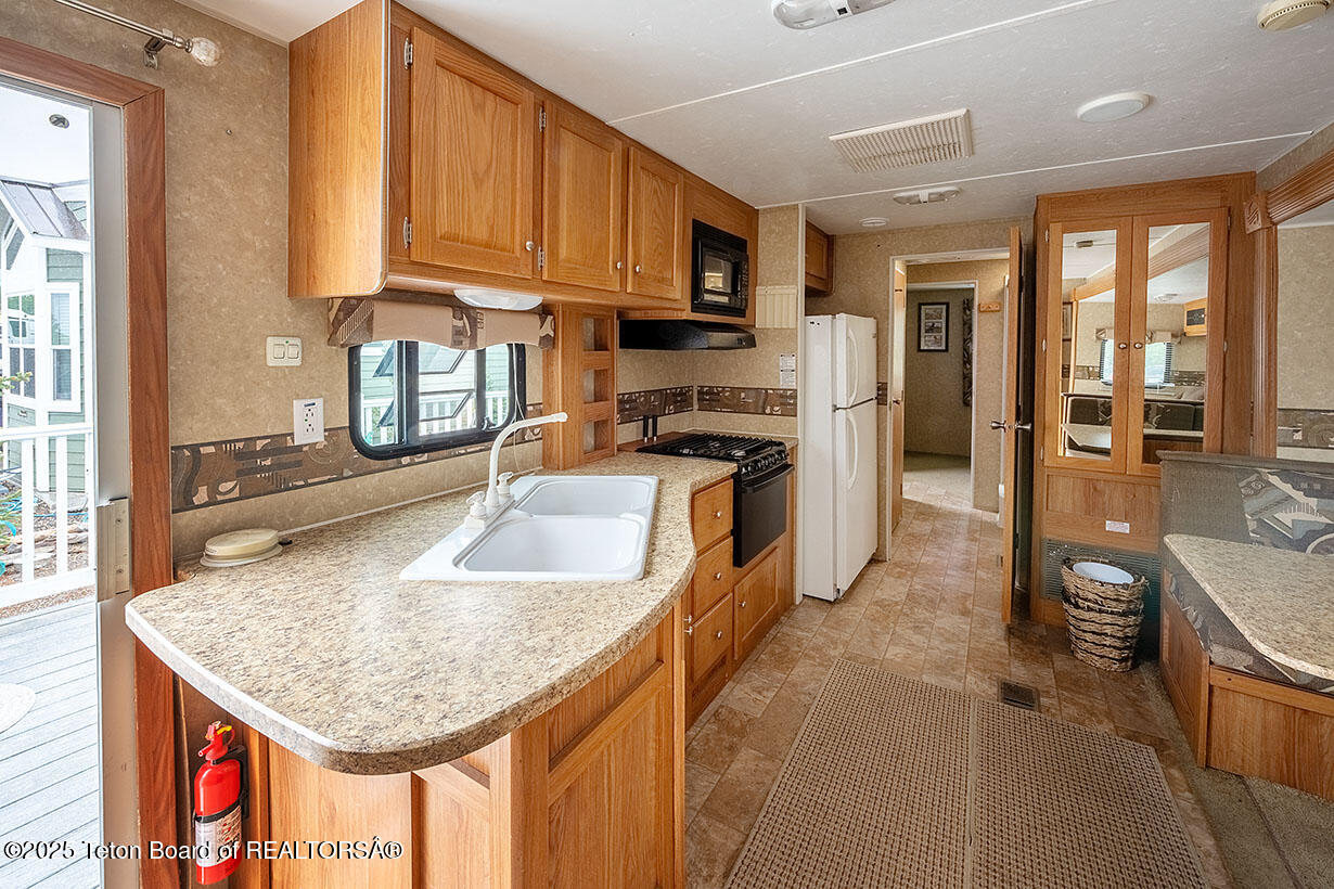 740 Whiffle Tree Drive Thayne, WY 83127 - Photo 7 of 18 Steadman RV 6486