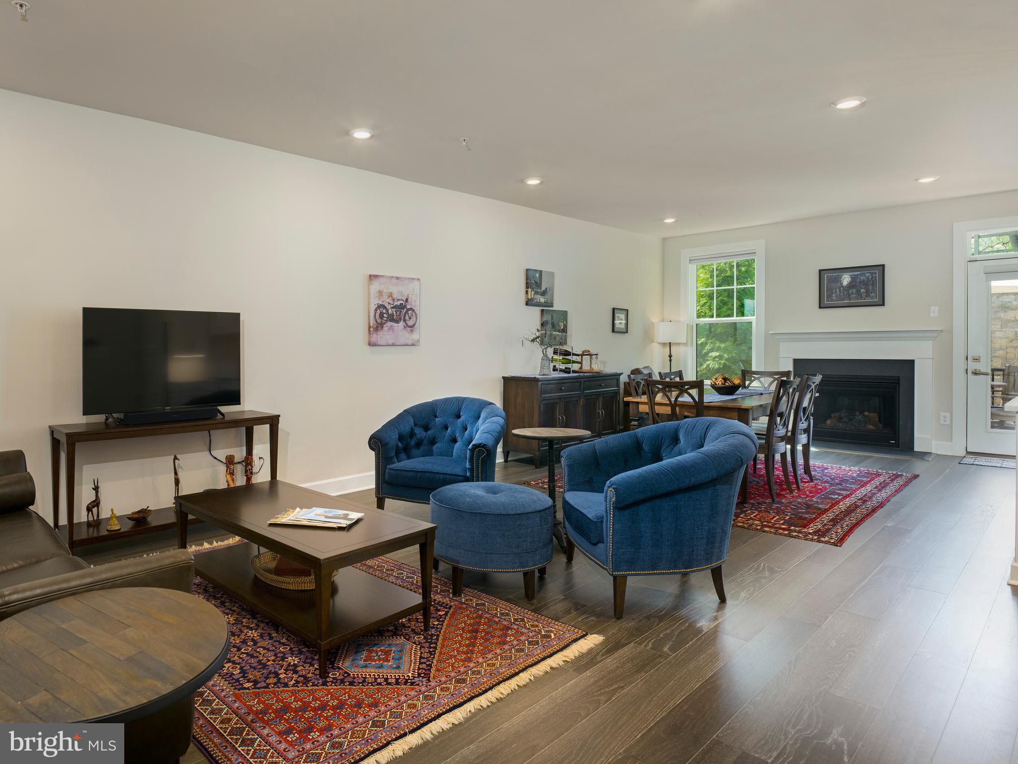 164 Rehoboth Road Wayne, PA 19087 - Photo 8 of 41 Spacious living area. High ceilings.