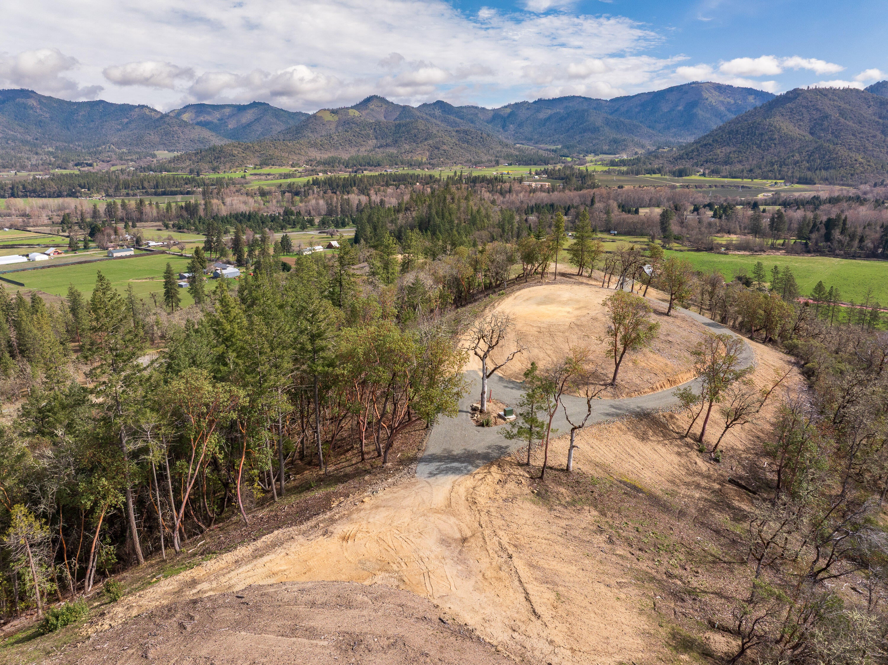 Messinger Road, Unit 600 Williams, OR 97544 - Photo 7 of 11 MessingerRd-7Lots-021