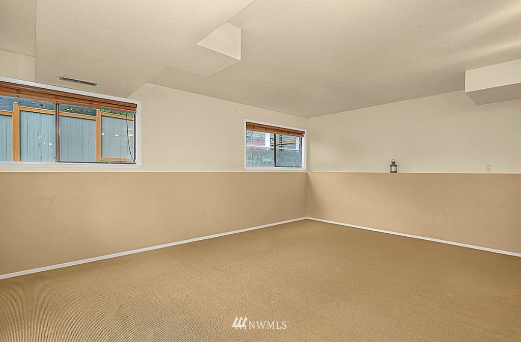 22108 5th Drive Southeast Bothell, WA 98021 - Photo 19 of 25