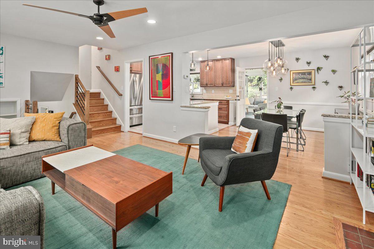 5913 4th Road North Arlington, VA 22203 - Photo 8 of 45 a living room with furniture and wooden floor