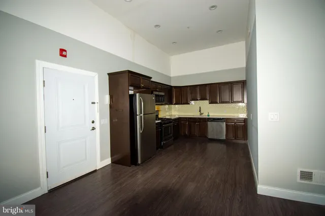 $2,900 | 10 Ford Avenue, Morristown, NJ 07960