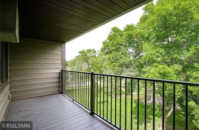 $1,600 | 7301 West 101st Street, Unit 312, Bloomington, MN 55438