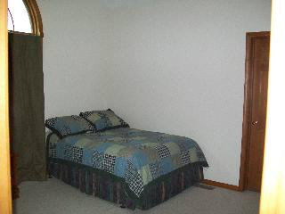 444 Doty Road Monroe, MI 48162 - Photo 12 of 20 bdrm 2 cath ceiling