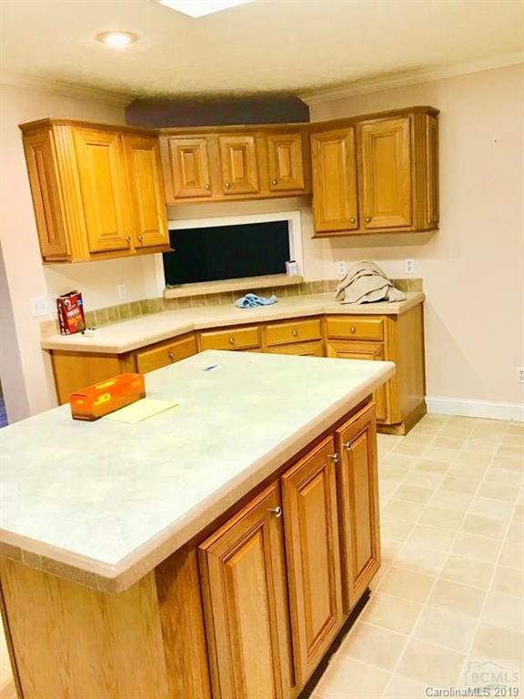 5125 Persimmon Road Connelly Springs, NC 28612 - Photo 9 of 25 Gallery Image 9
