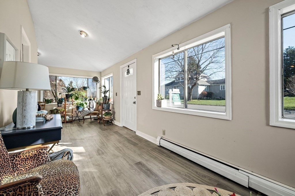 28 Fay Road Scituate, MA 02066 - Photo 8 of 42 Gallery Image 8