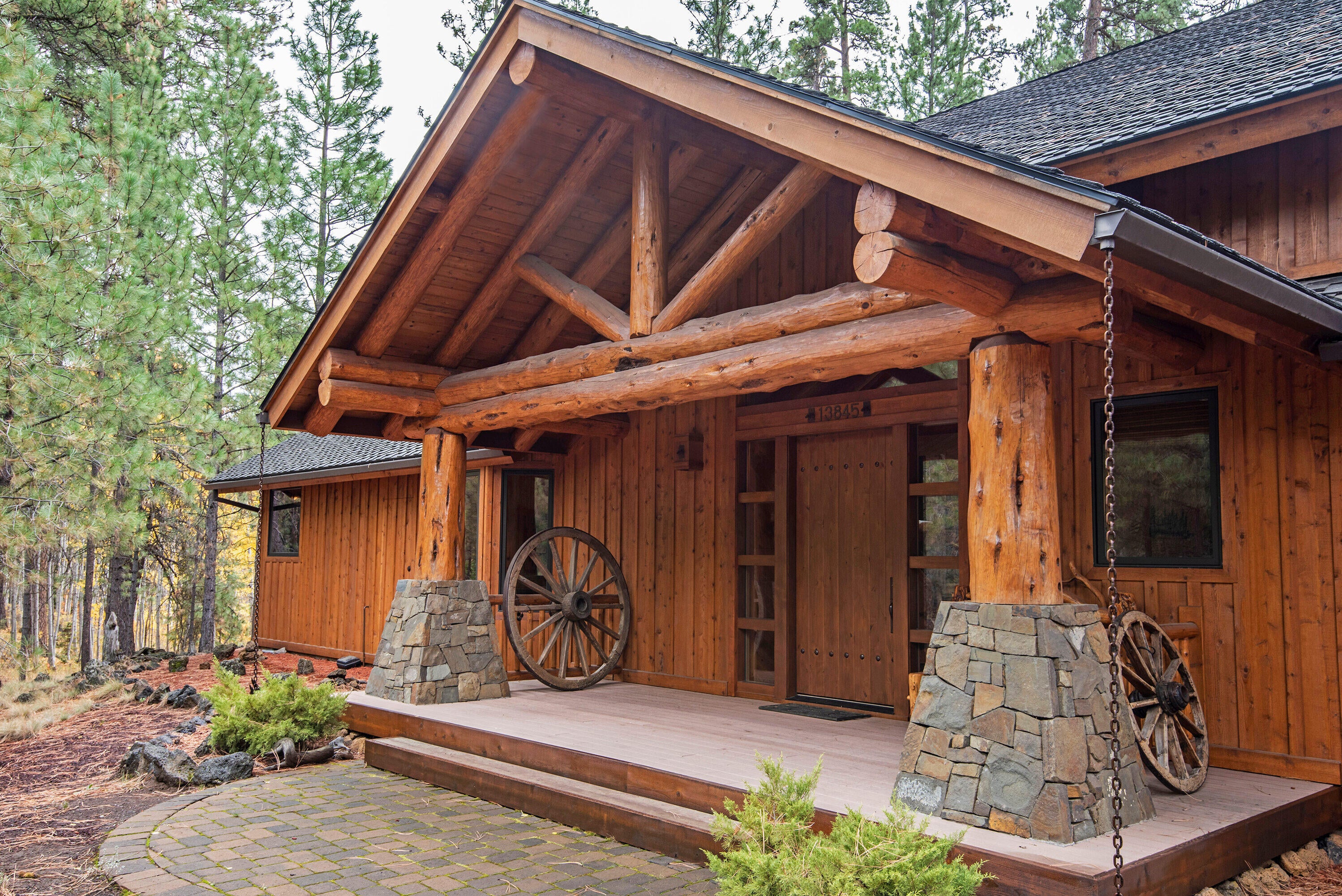 13845 Bishops Cap, Unit EM28 Black Butte Ranch, OR 97759 - Photo 2 of 34 2