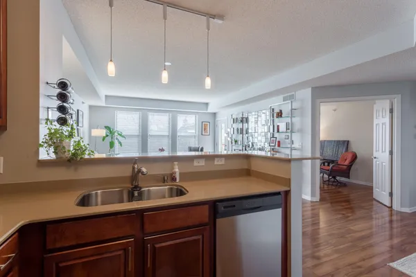 $2,450 | 545 North 1st Street, Unit 403, Minneapolis, MN 55401