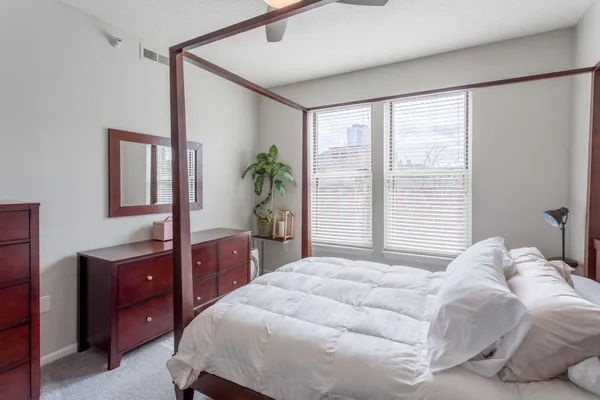 $2,450 | 545 North 1st Street, Unit 403, Minneapolis, MN 55401