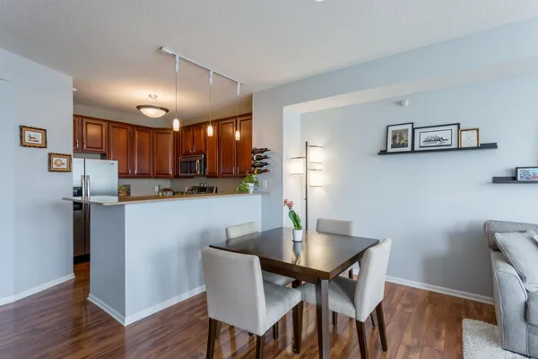 $2,450 | 545 North 1st Street, Unit 403, Minneapolis, MN 55401