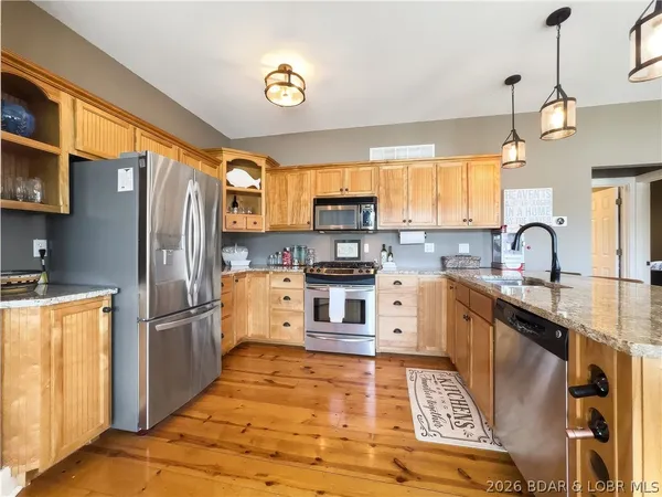 $649,000 | 698 Woodland Hill, Climax Springs, MO 65324