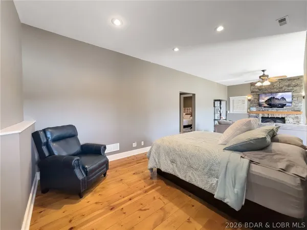 $649,000 | 698 Woodland Hill, Climax Springs, MO 65324