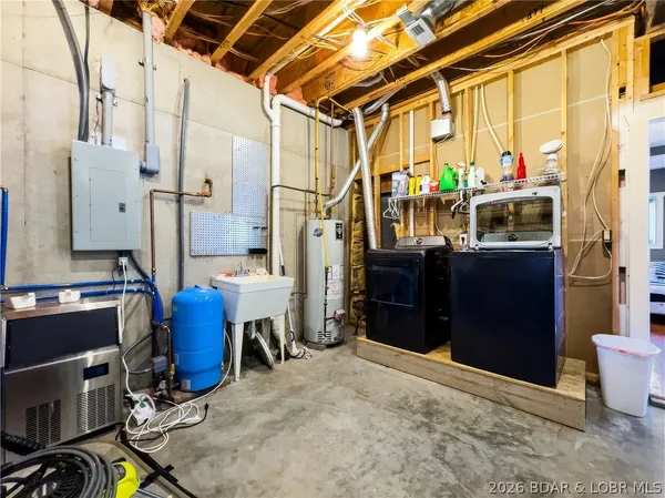 $649,000 | 698 Woodland Hill, Climax Springs, MO 65324