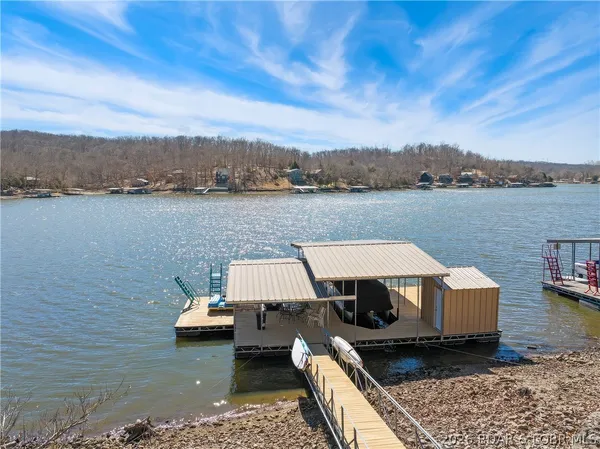 $649,000 | 698 Woodland Hill, Climax Springs, MO 65324