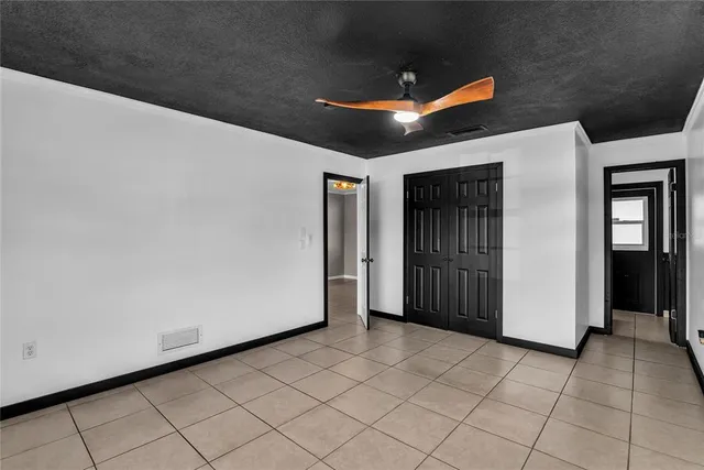 $395,000 | 685 Oleander Street, Mount Dora, FL 32757