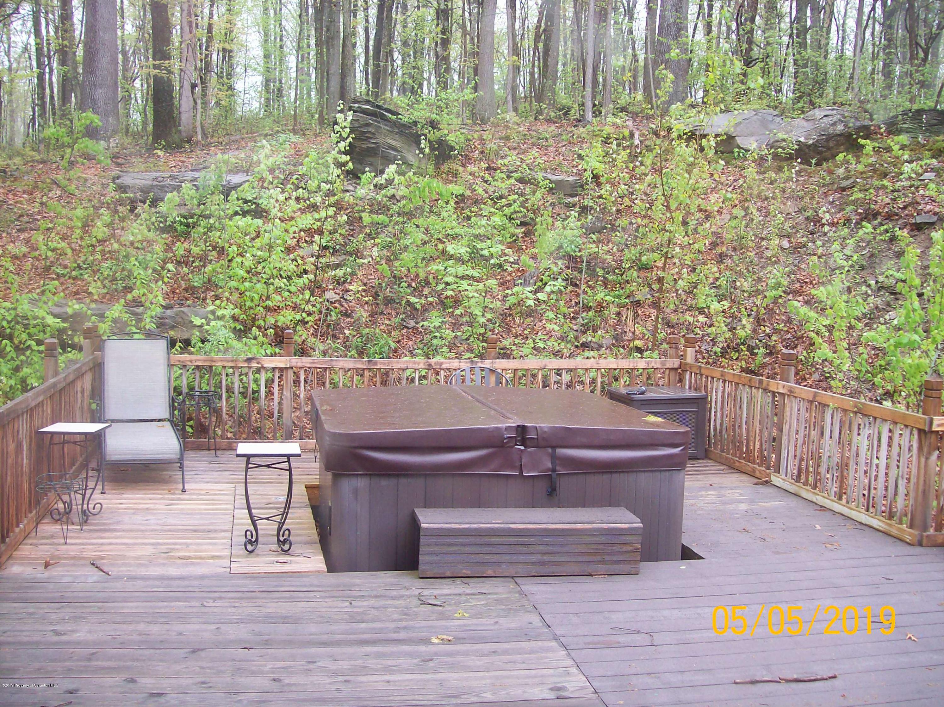 146 Rabbit Lane Tunkhannock, PA 18657 - Photo 3 of 37 Gallery Image 3