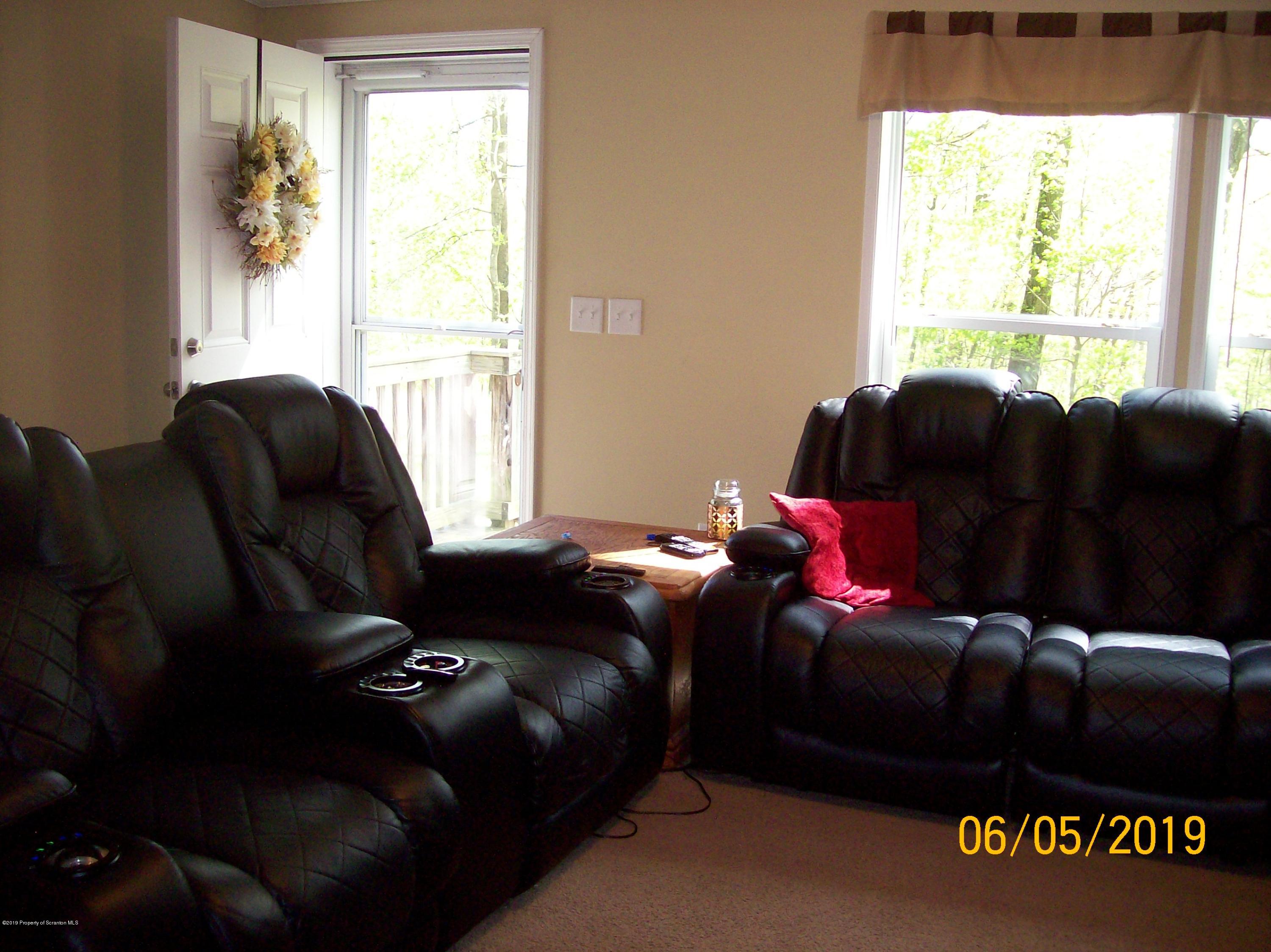 146 Rabbit Lane Tunkhannock, PA 18657 - Photo 6 of 37 Gallery Image 6