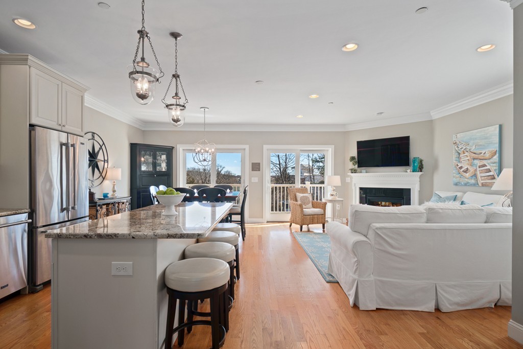 152 Water Street, Unit 17 Danvers, MA 01923 - Photo 13 of 30