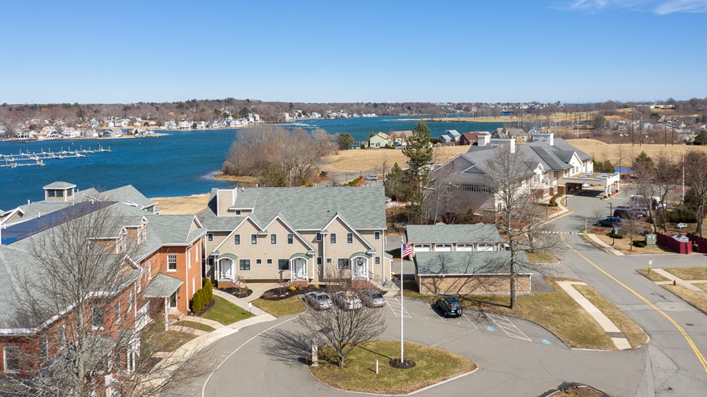 152 Water Street, Unit 17 Danvers, MA 01923 - Photo 2 of 30