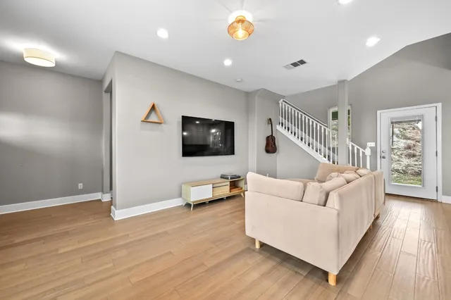 $450,000 | 17305 Lake Wood Circle, Dripping Springs, TX 78620