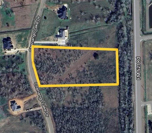 $129,900 | 22603 Chenango Lake Drive, Angleton, TX 77515