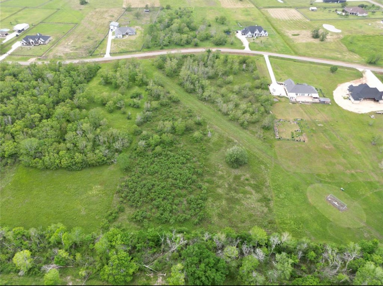 22603 Chenango Lake Drive Angleton, TX 77515 - Photo 3 of 9