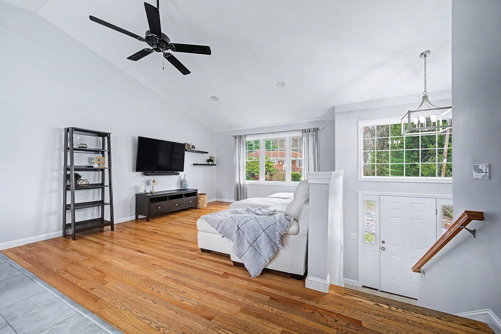 7 Cadman Street Worcester, MA 01604 - Photo 13 of 42