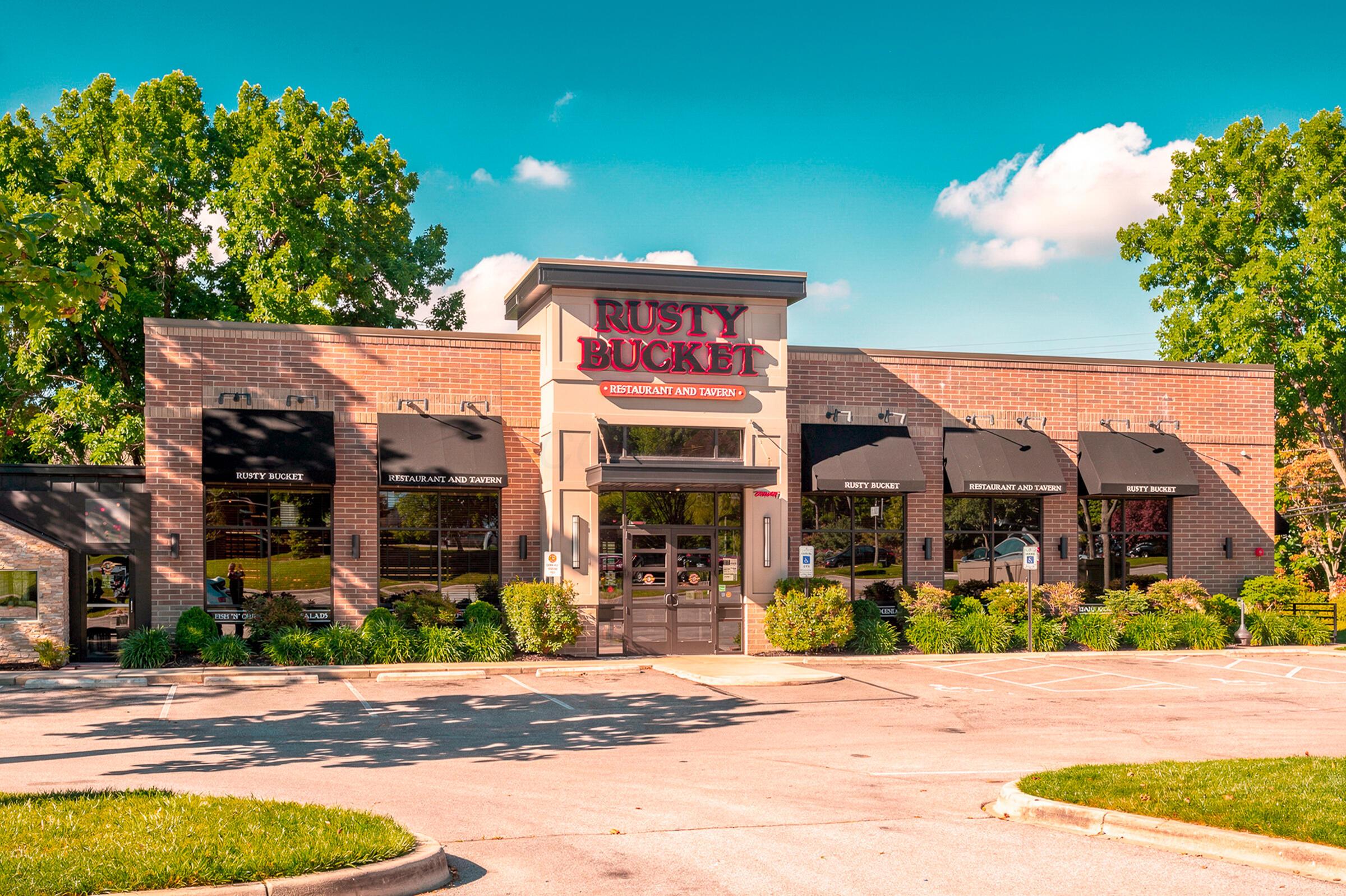 74 East Torrence Road Columbus, OH 43214 - Photo 43 of 43 Nearby restaurant