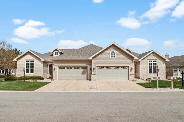 $519,900 | 14 Rembrandt Way, Unit 9, Fitchburg, WI 53711