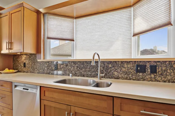 $519,900 | 14 Rembrandt Way, Unit 9, Fitchburg, WI 53711