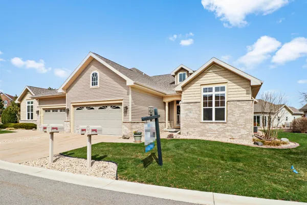 $519,900 | 14 Rembrandt Way, Unit 9, Fitchburg, WI 53711