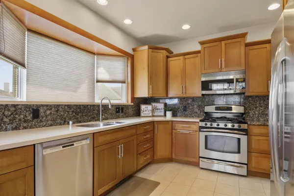 $519,900 | 14 Rembrandt Way, Unit 9, Fitchburg, WI 53711